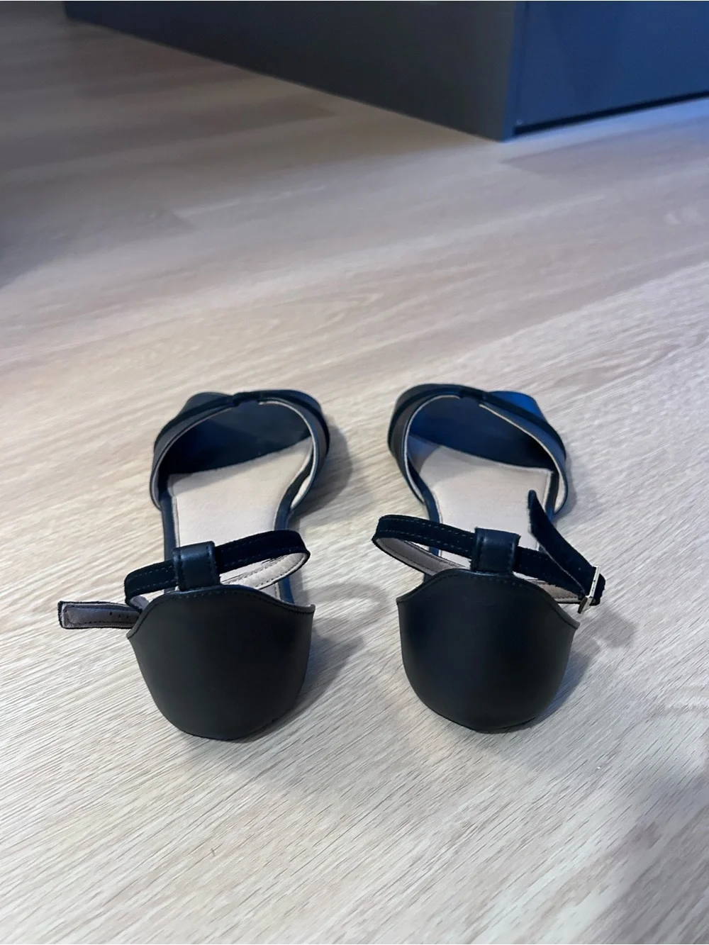 Shapen petal flats